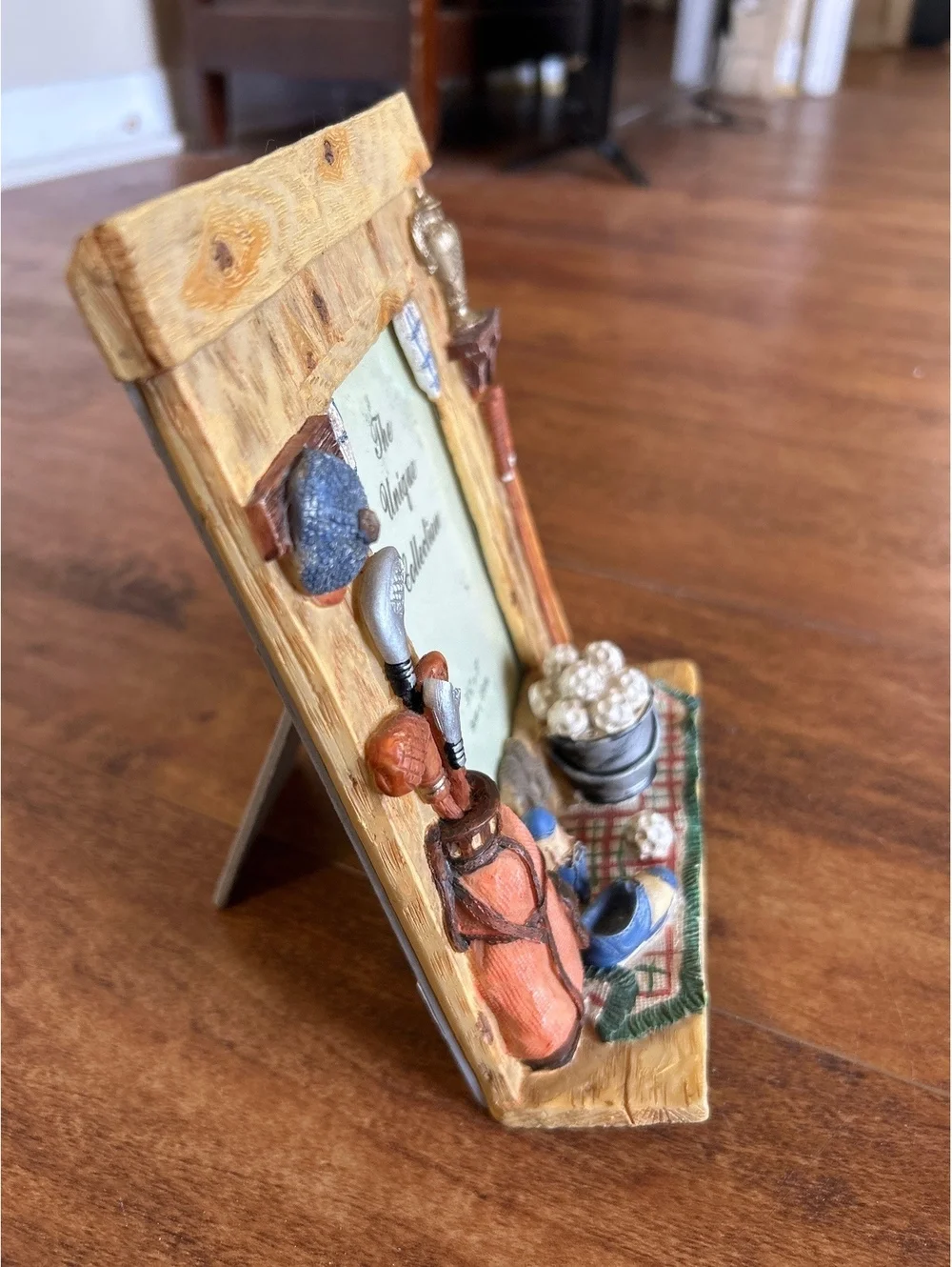 Golf Themed Decorative Picture Frame with Golf Clubs and Trophy